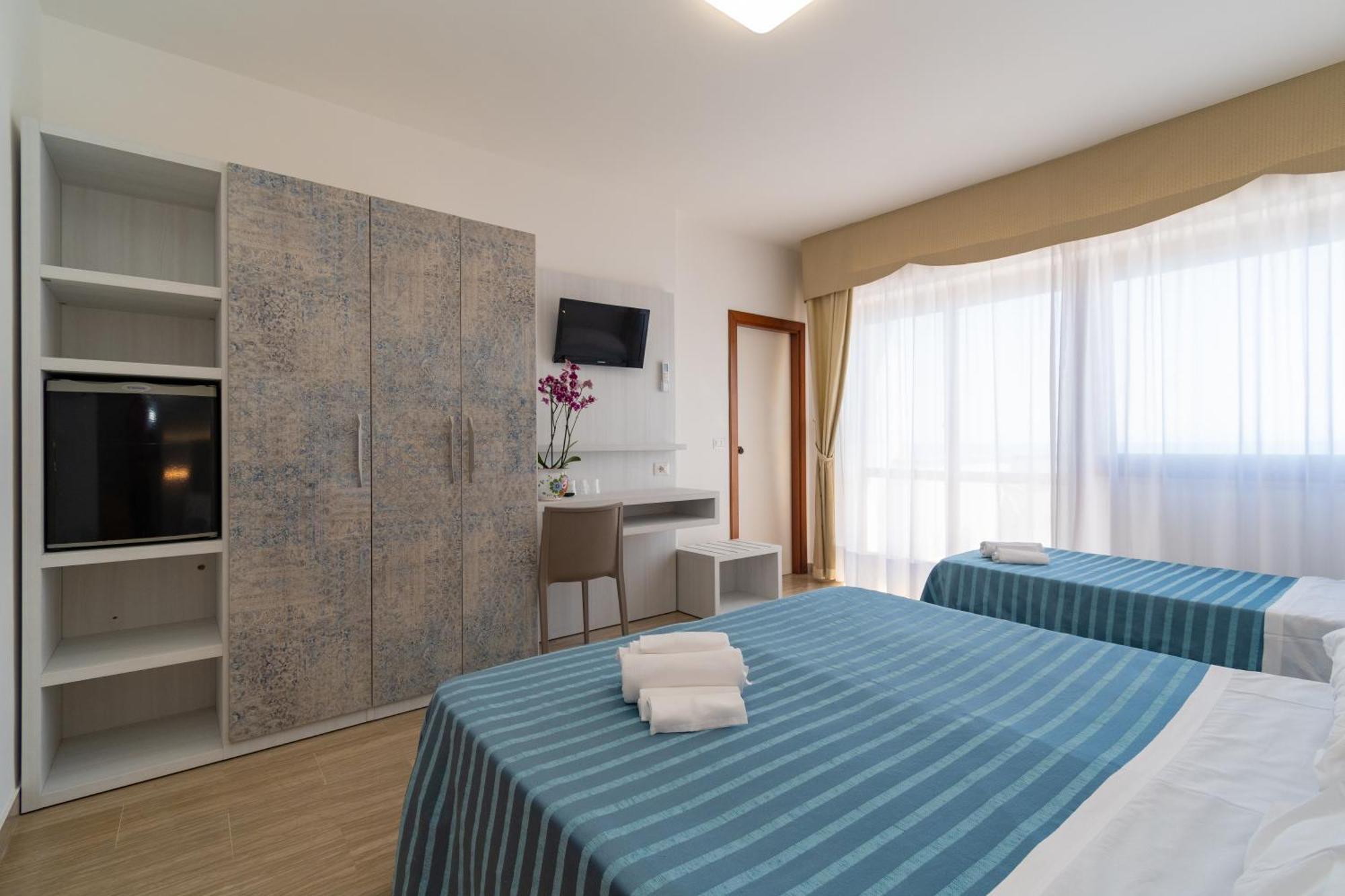 Hotel Galf Martinsicuro Esterno foto