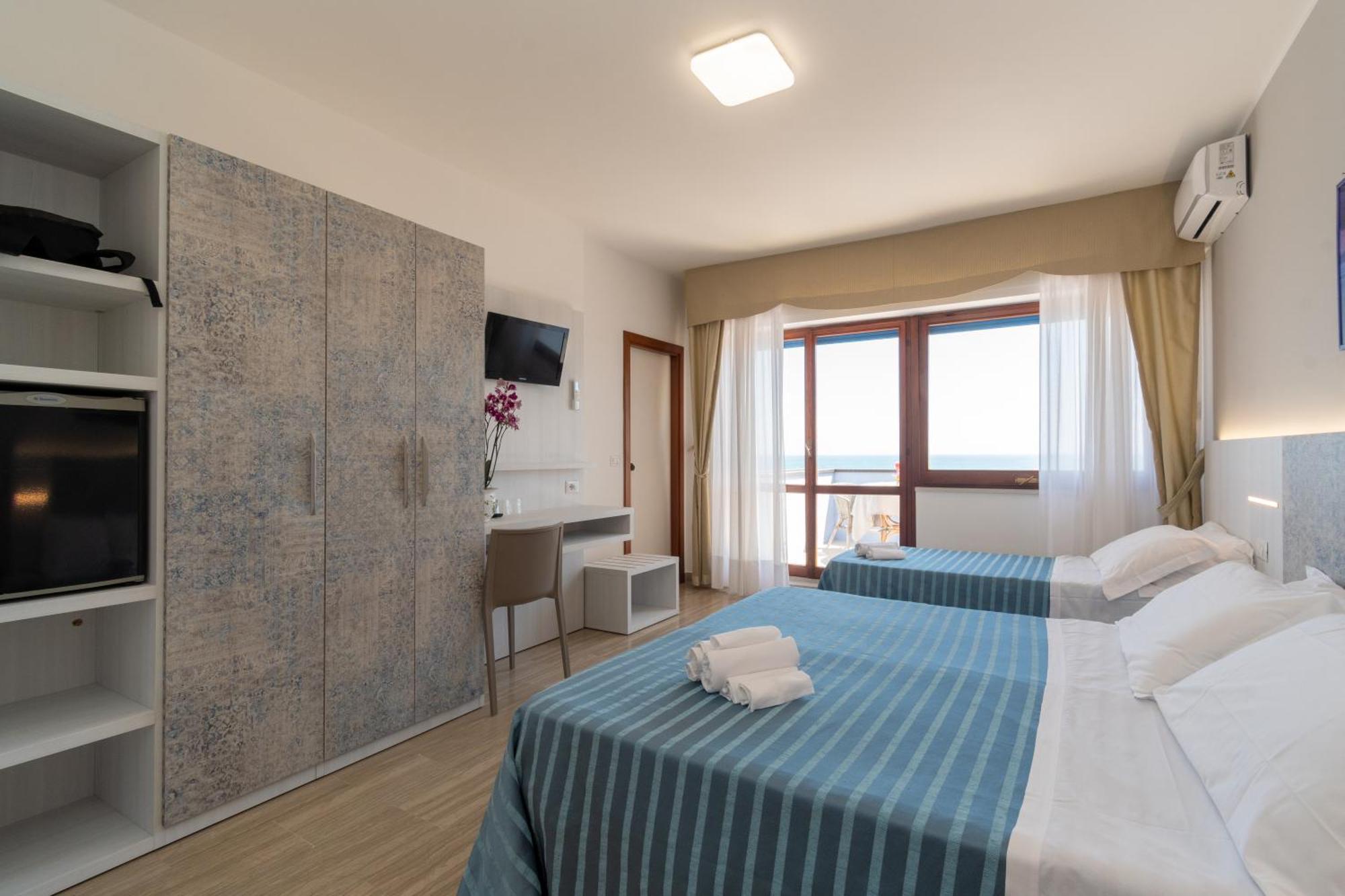Hotel Galf Martinsicuro Esterno foto